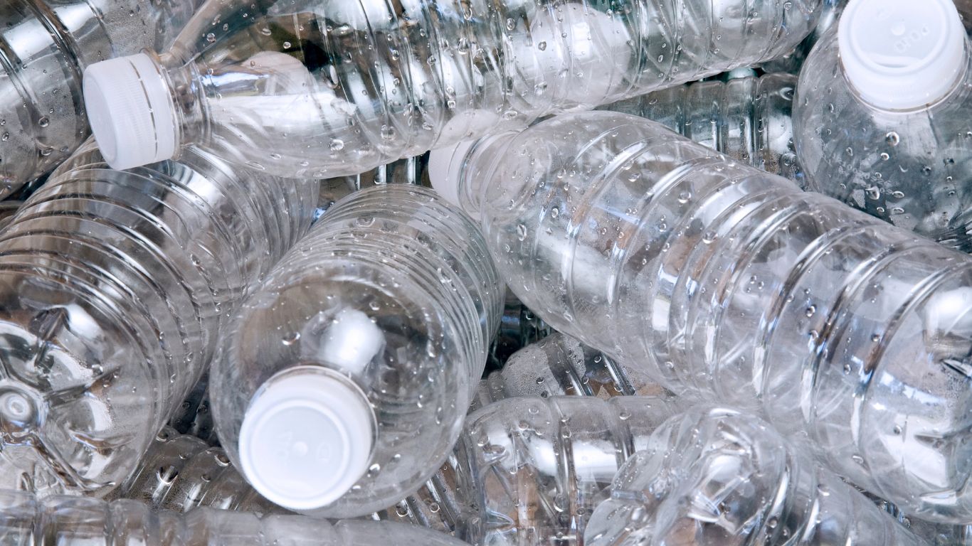 Nanoplastics in bottled water